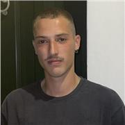 Profesor de matemáticas apto desde educación primaria hasta bachillerato.